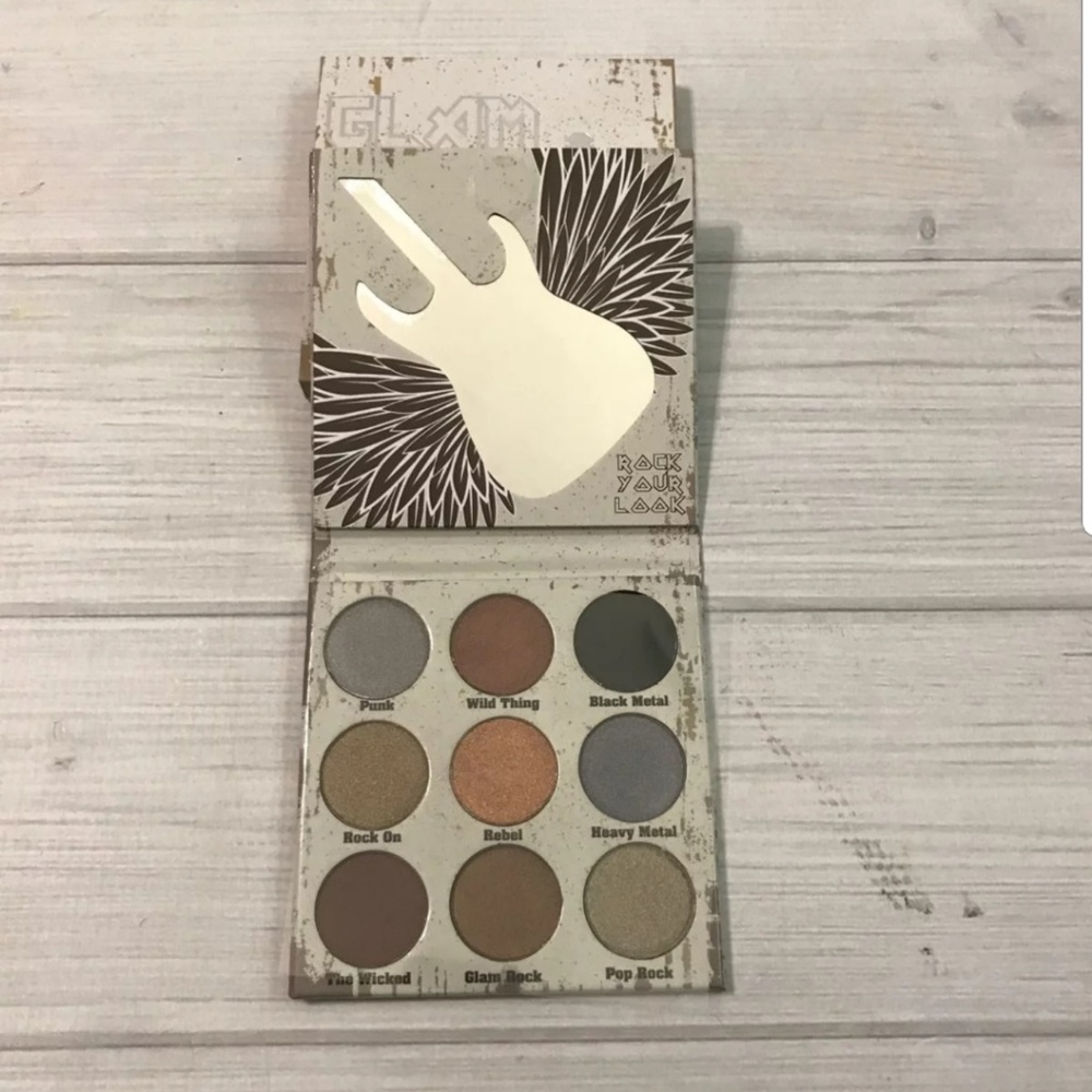 Crown Glam Metals